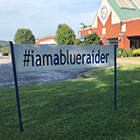 キャンパスの一角にある「#iamablueraider」の看板です。リンゼイウィルソンの学生にはBlue Raiderという通称があります。スポーツが盛んな学校で、どのスポーツもユニフォームは青色で統一されています。